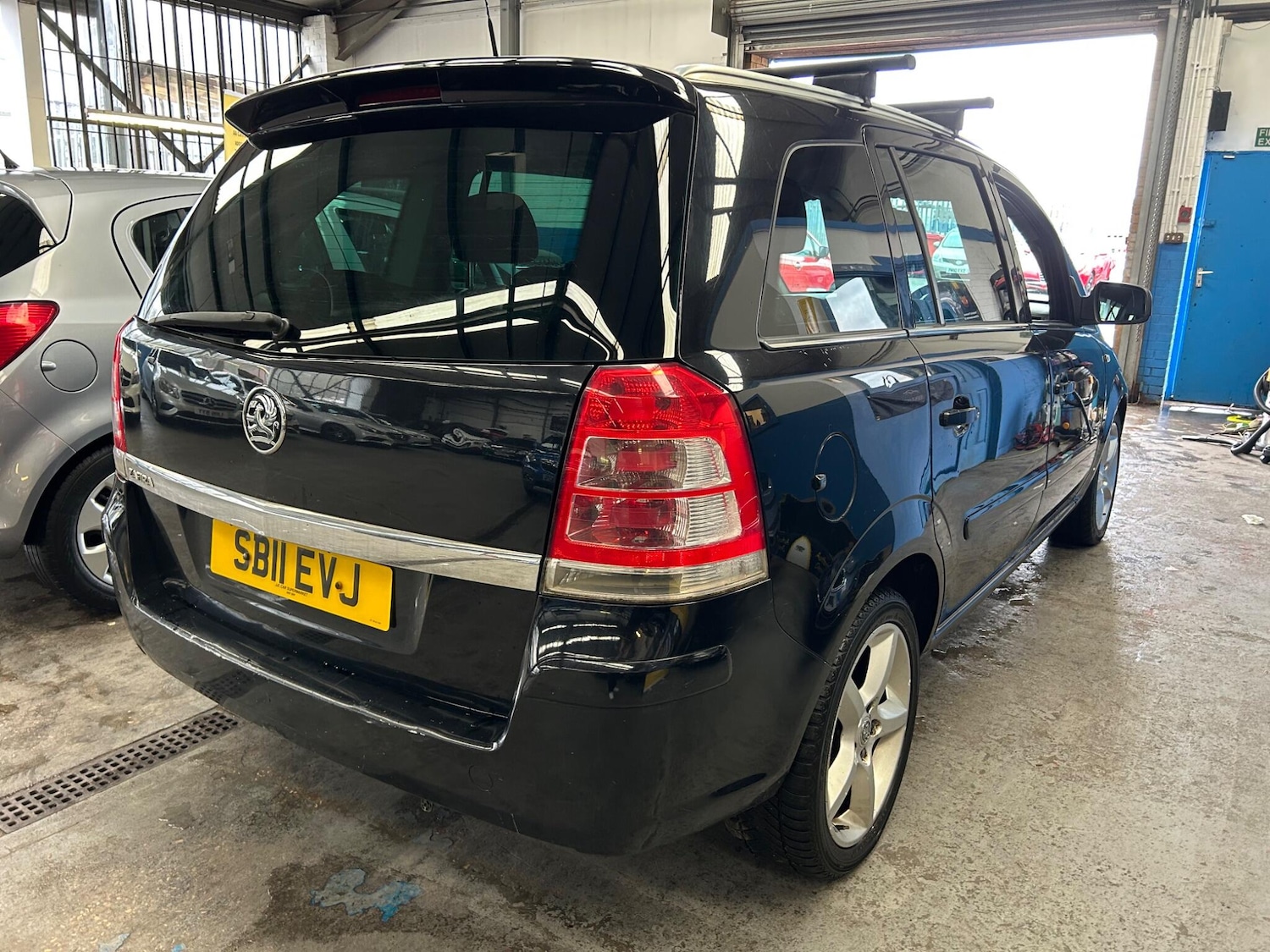 Used Vauxhall Zafira 2011 for sale - 77710591: Photo 6