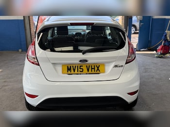 Used Ford Fiesta 2015 for sale - 79235921: Photo