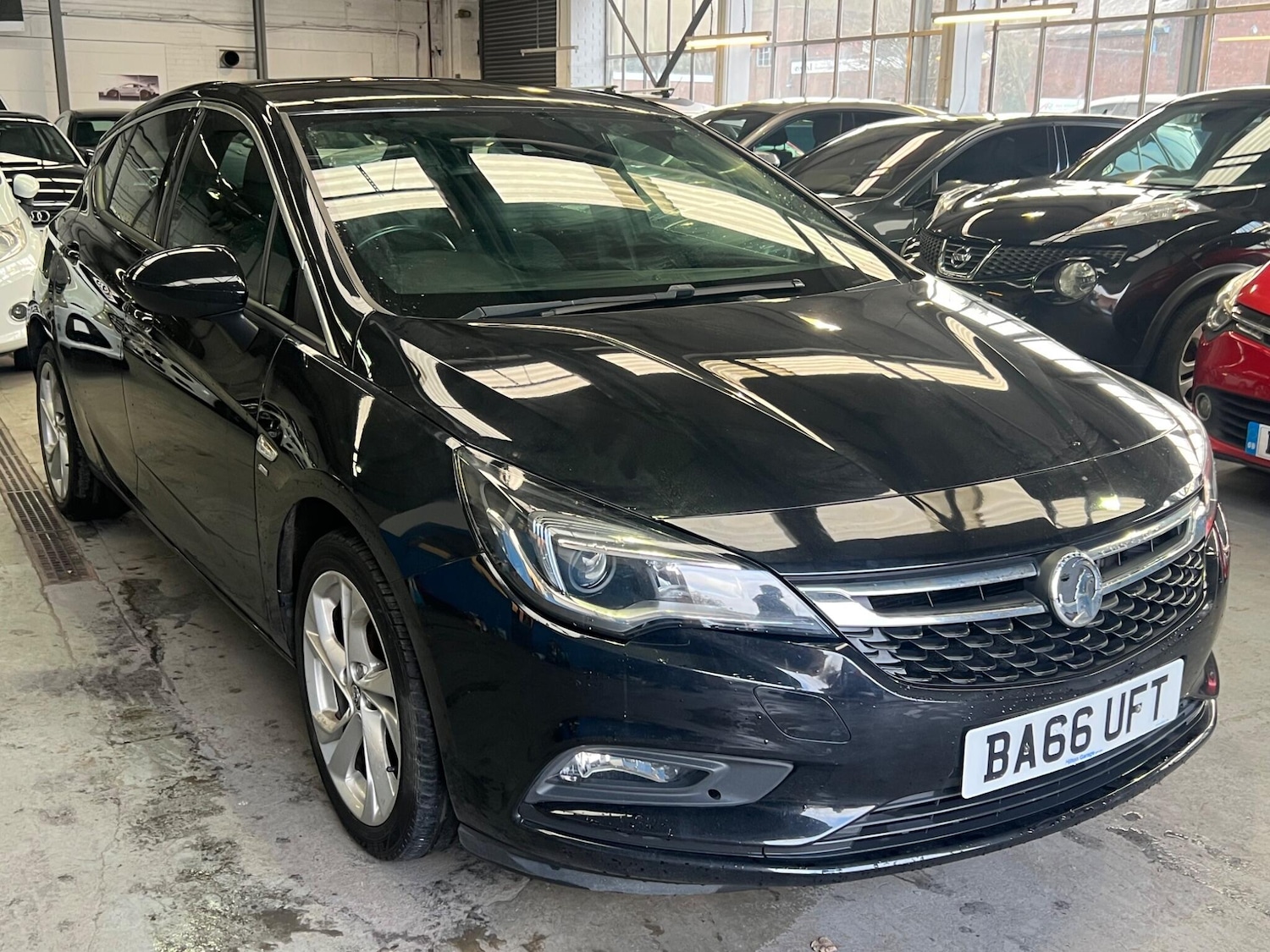 Used Vauxhall Astra for sale - 77808095: Photo 3