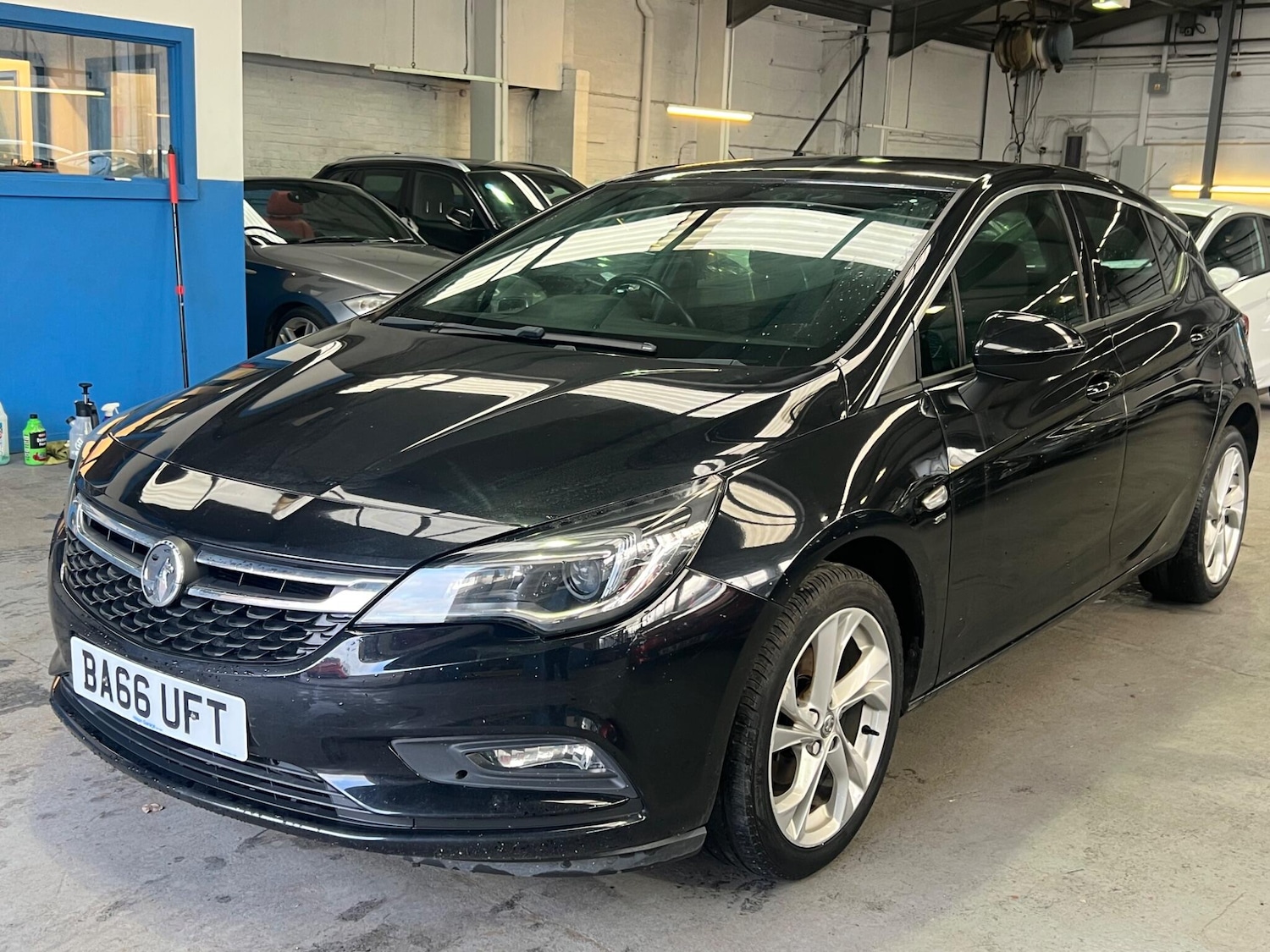Used Vauxhall Astra for sale - 77808095: Photo 4