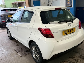 Used Toyota Yaris 2015 for sale - 78586269: Photo