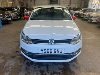 Used Volkswagen Polo 2016 for sale - 77737634: Photo