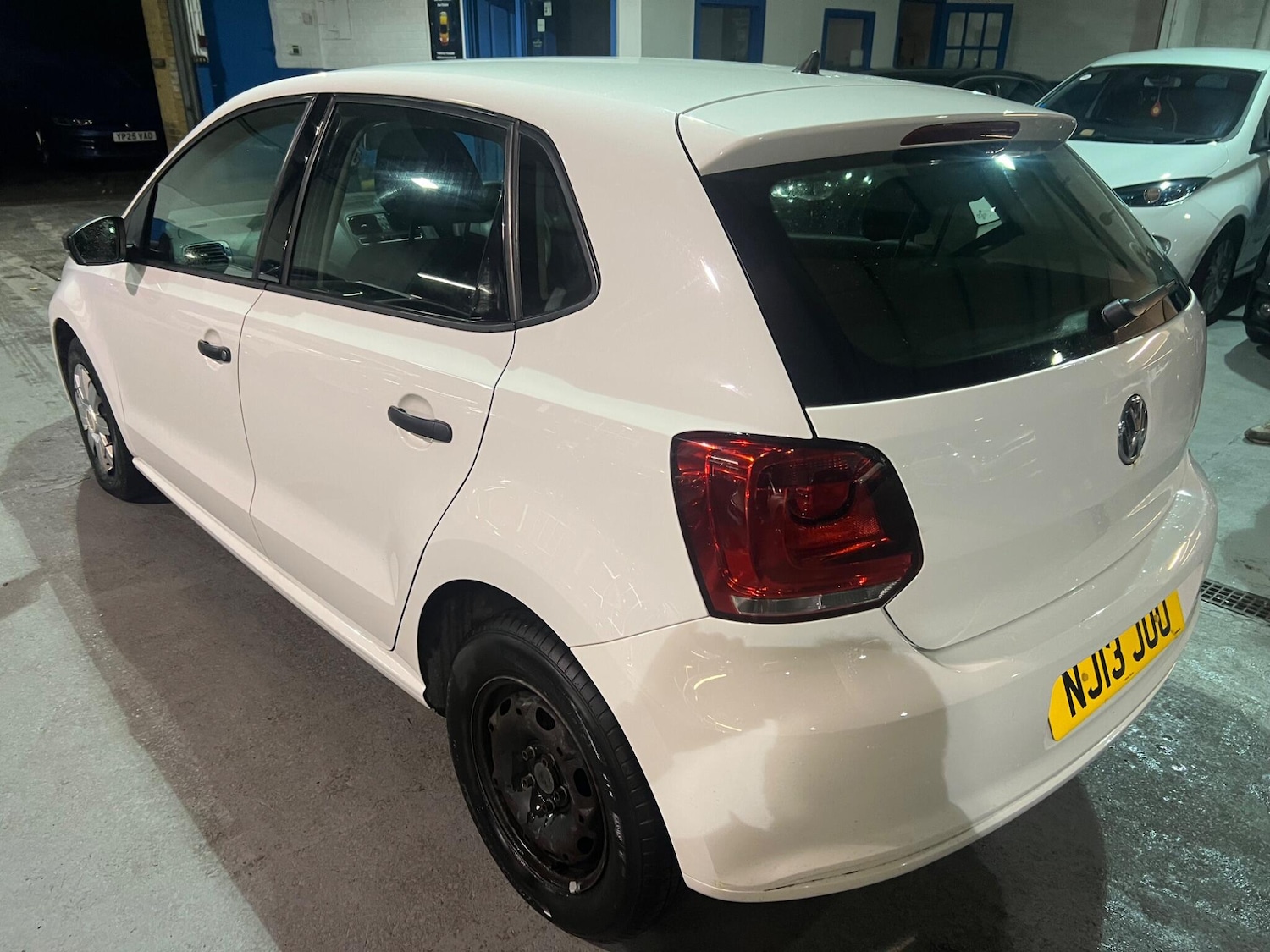 Used Volkswagen Polo 2013 for sale - 77156568: Photo 4