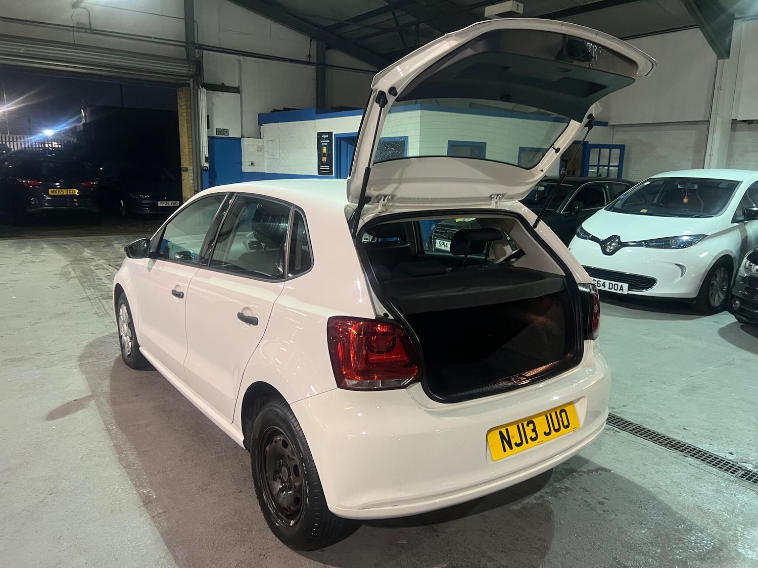 Used Volkswagen Polo 2013 for sale - 77156568: Photo 8