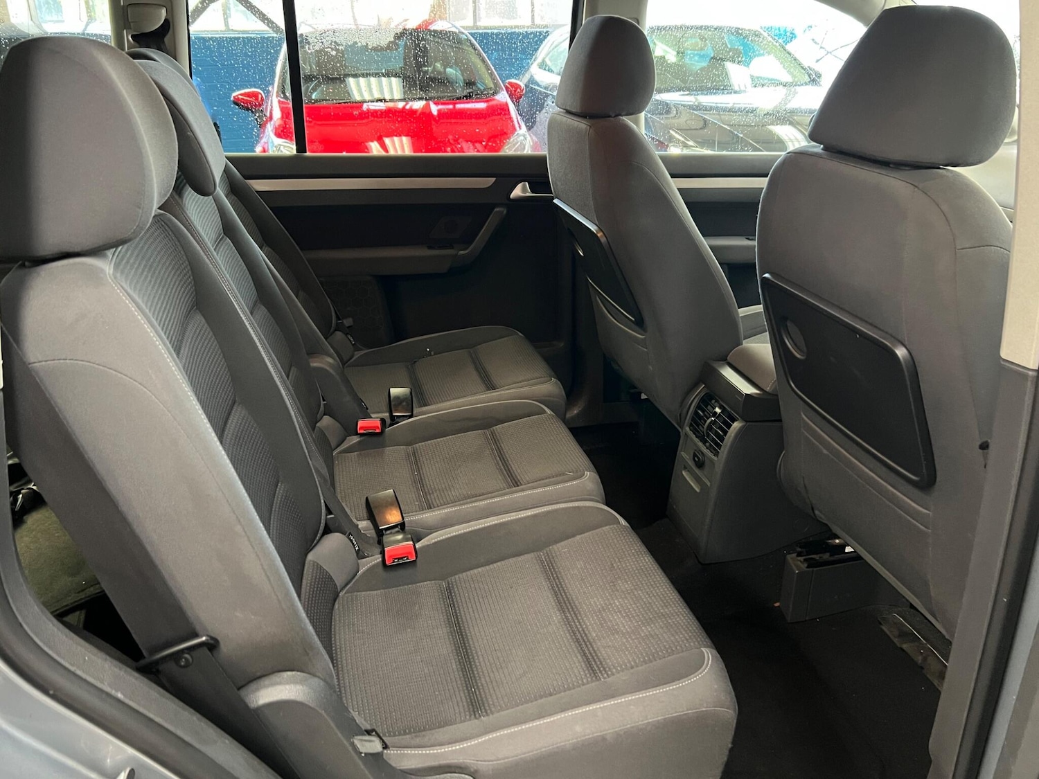 Used Volkswagen Touran 2010 for sale - 76620087: Photo 17