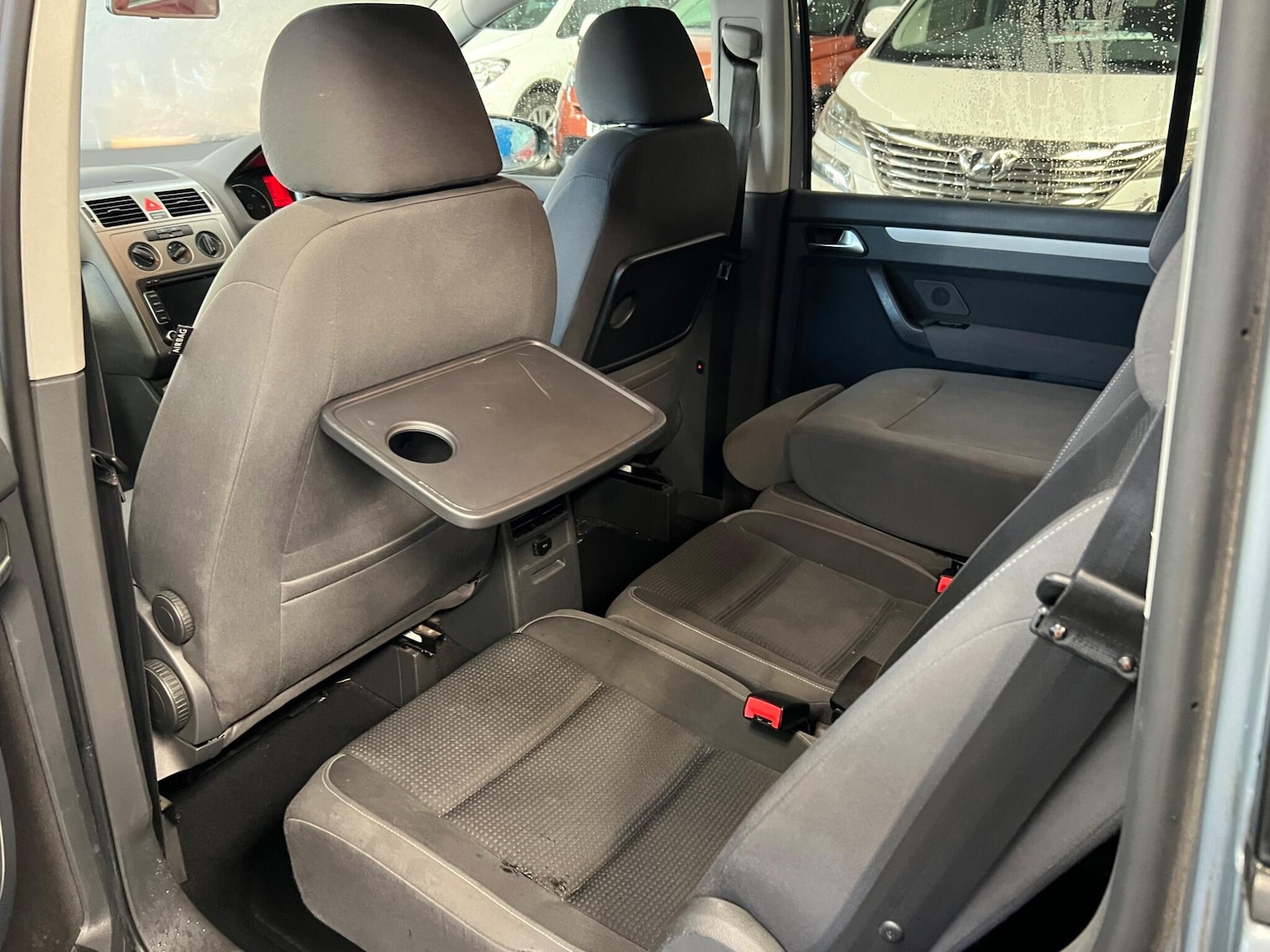 Used Volkswagen Touran 2010 for sale - 76620087: Photo 20