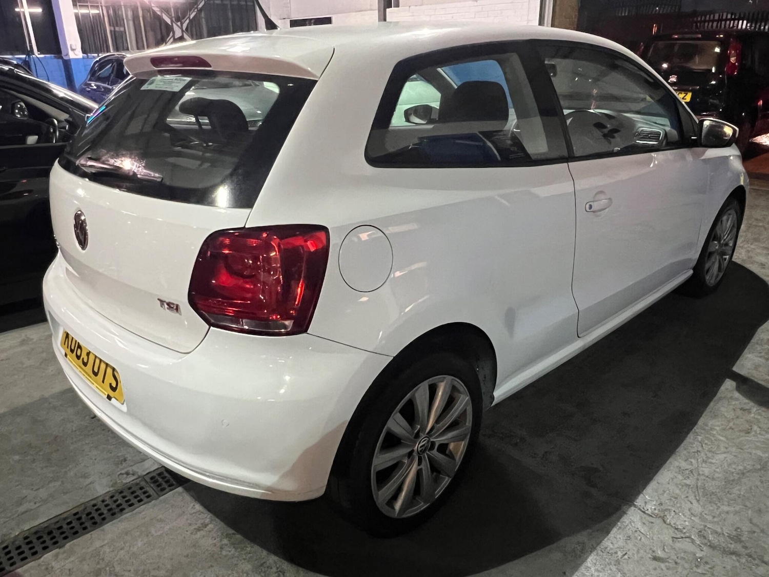 Used Volkswagen Polo 2013 for sale - 77030023: Photo 6
