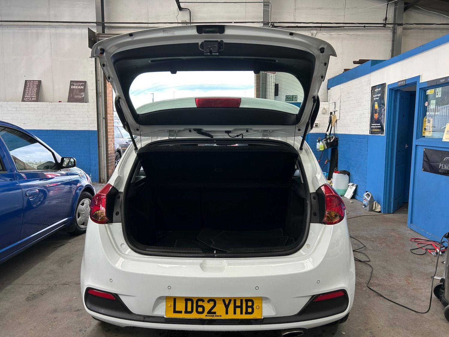 Used Kia Ceed 2012 for sale - 78100799: Photo 29