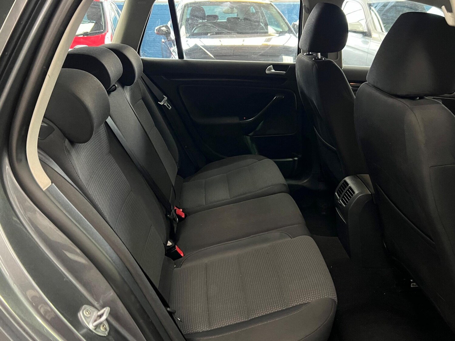 Used Volkswagen Golf 2012 for sale - 76572943: Photo 19