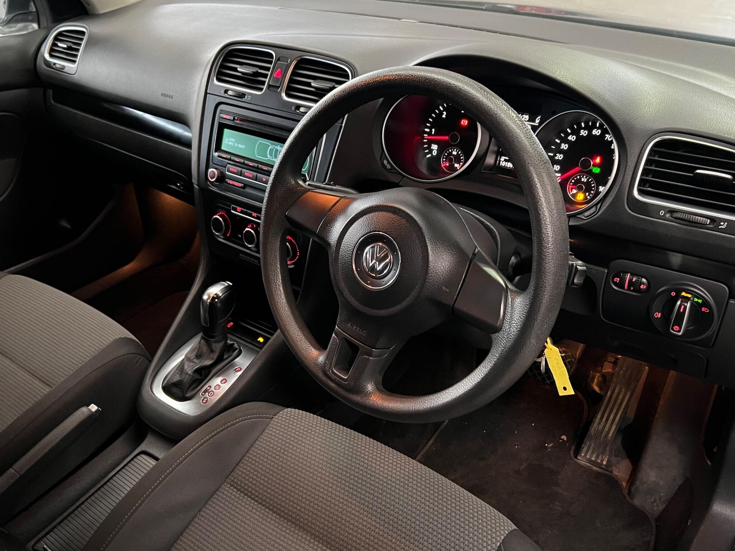 Used Volkswagen Golf 2012 for sale - 76572943: Photo 31