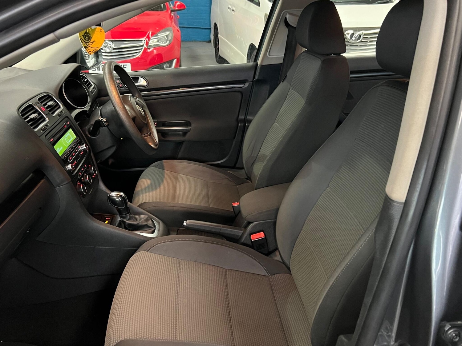 Used Volkswagen Golf 2012 for sale - 76572943: Photo 33