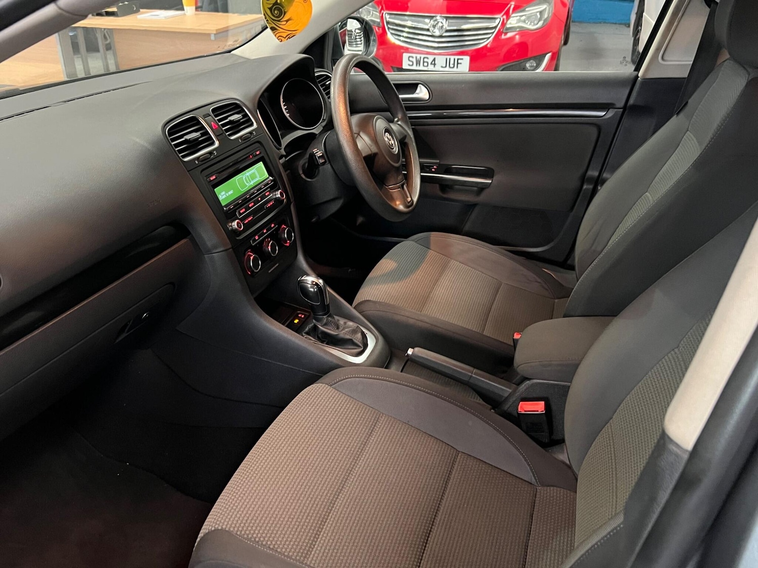 Used Volkswagen Golf 2012 for sale - 76572943: Photo 34