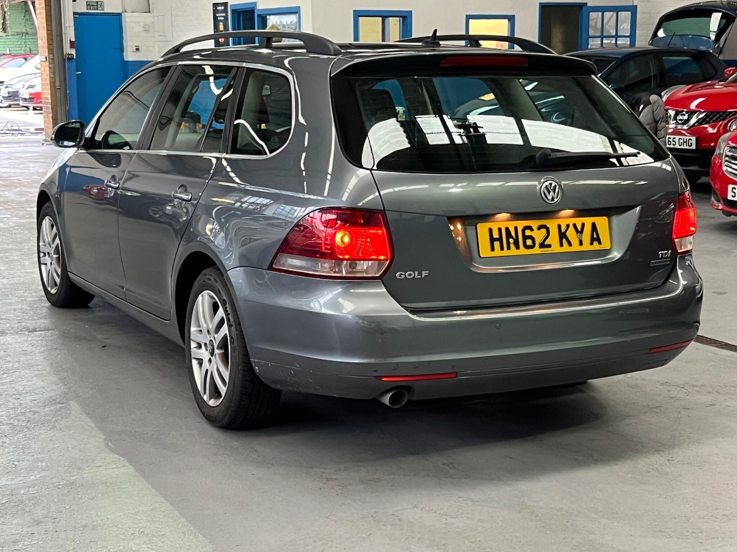 Used Volkswagen Golf 2012 for sale - 76572943: Photo 5