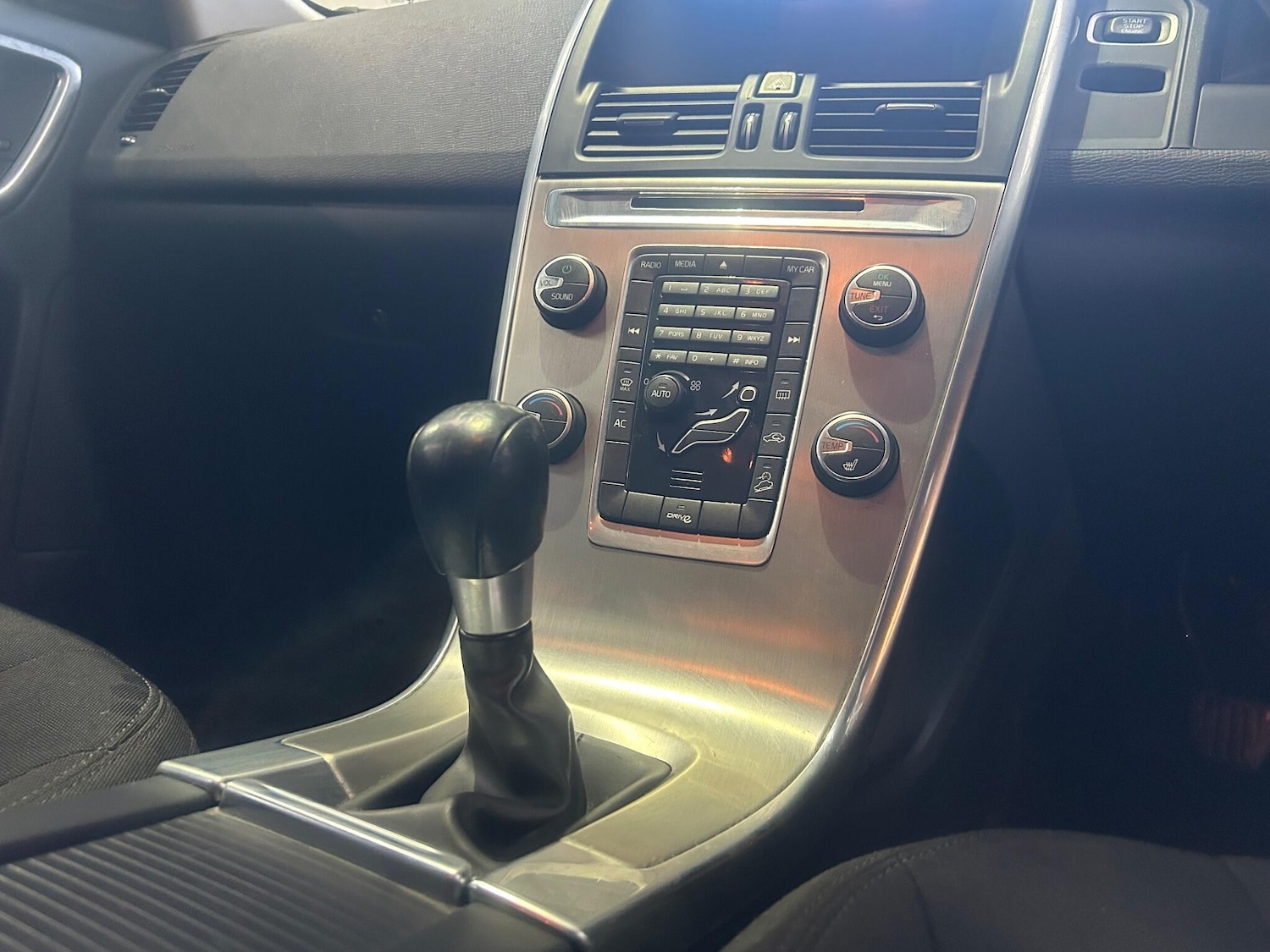 Used Volvo XC60 for sale - 77191184: Photo 11