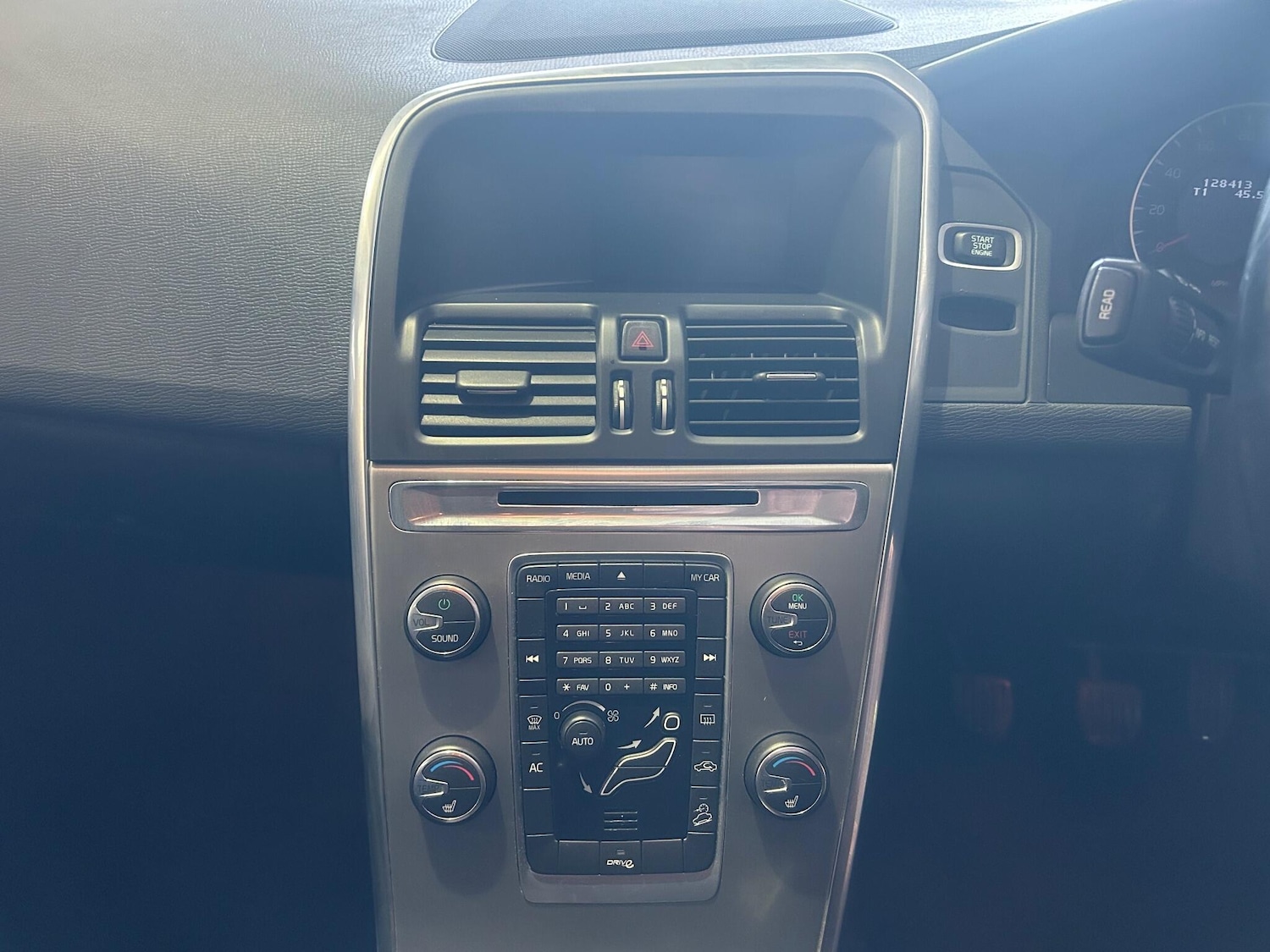 Used Volvo XC60 for sale - 77191184: Photo 12