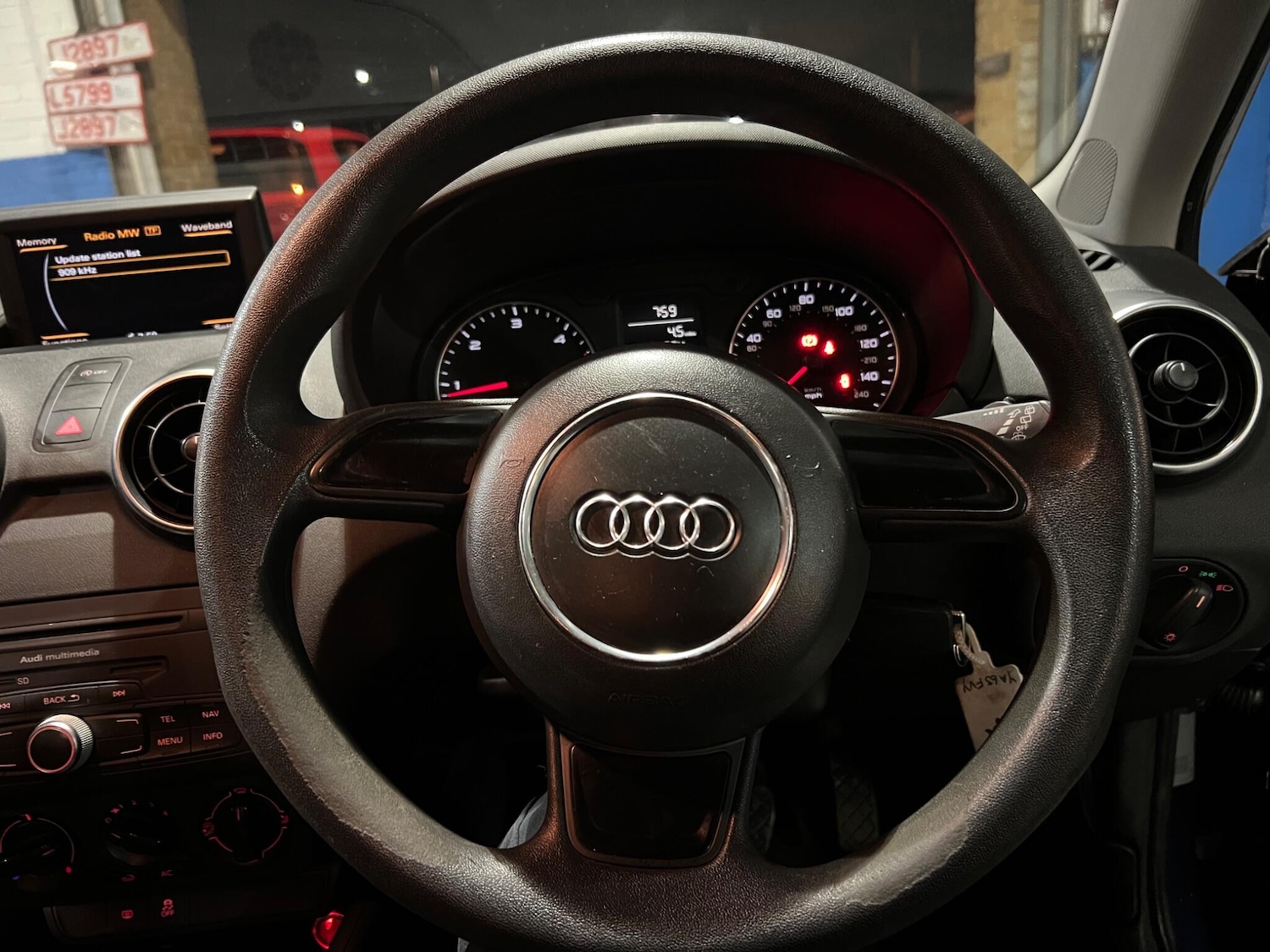 Used Audi A1 2014 for sale - 77015343: Photo 28