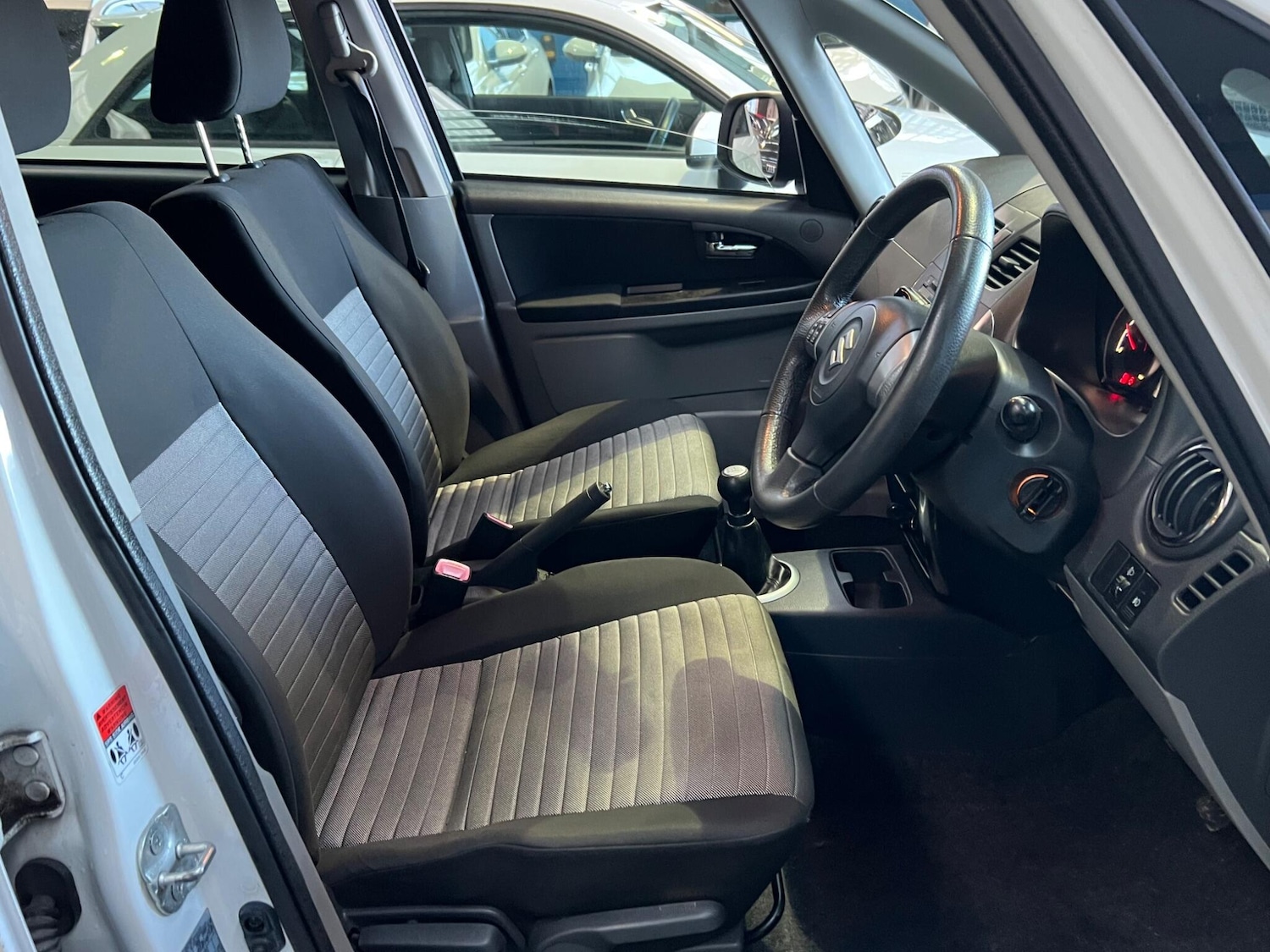 Used Suzuki SX4 2010 for sale - 77216335: Photo 16