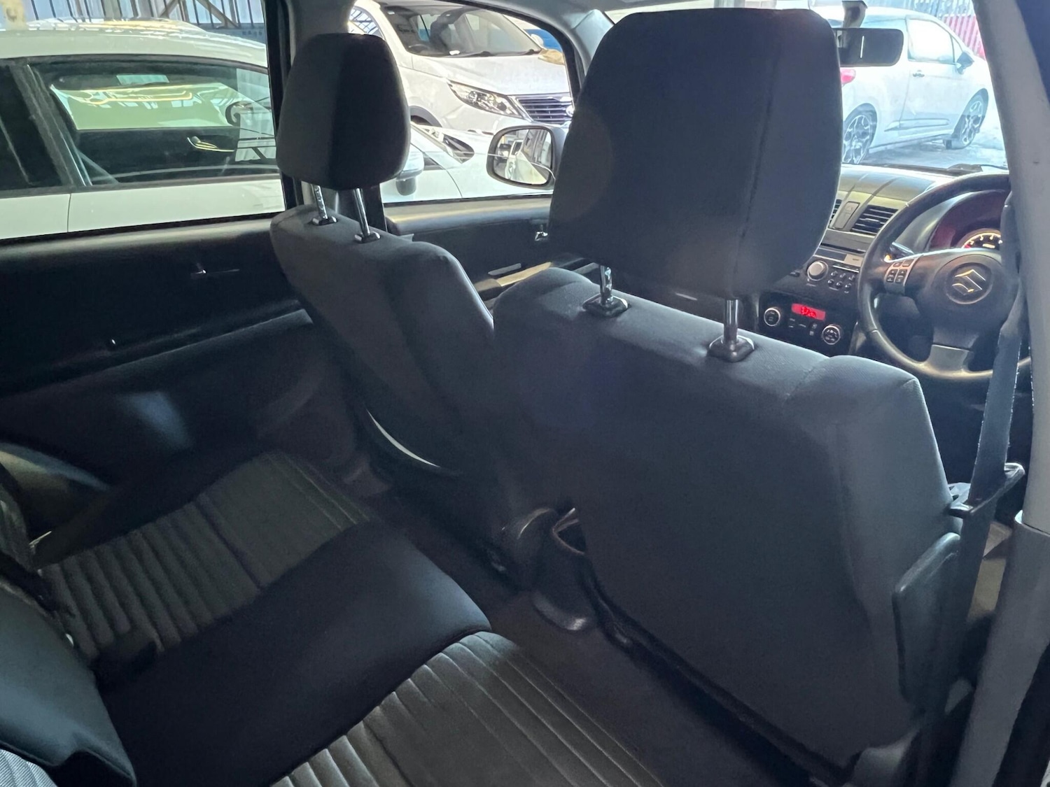 Used Suzuki SX4 2010 for sale - 77216335: Photo 19