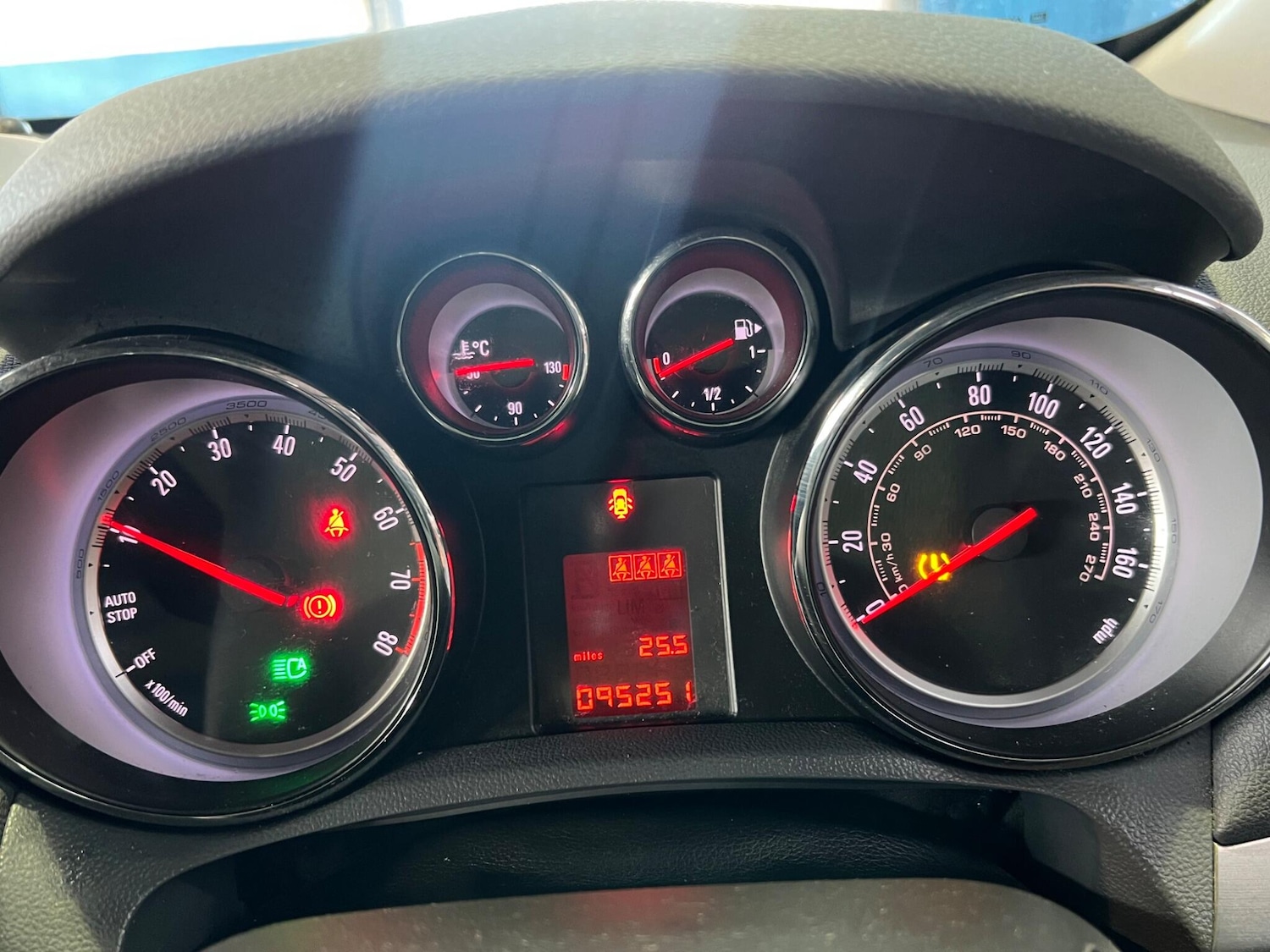 Used Vauxhall Mokka 2015 for sale - 76657374: Photo 28