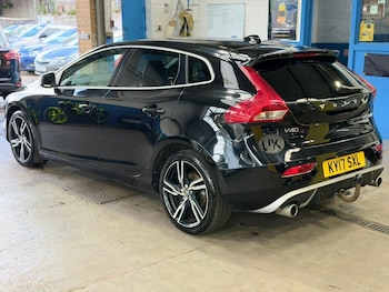 Used Volvo V40 2017 for sale - 78609053: Photo