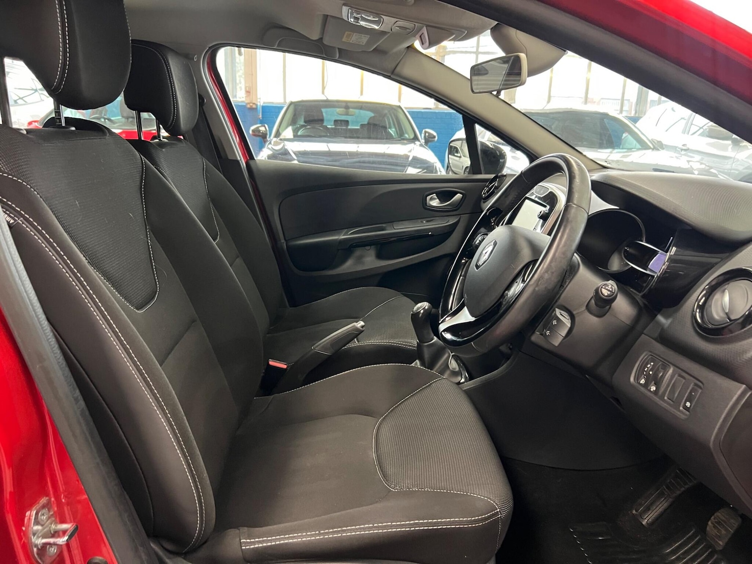 Used Renault Clio 2016 for sale - 76619691: Photo 11