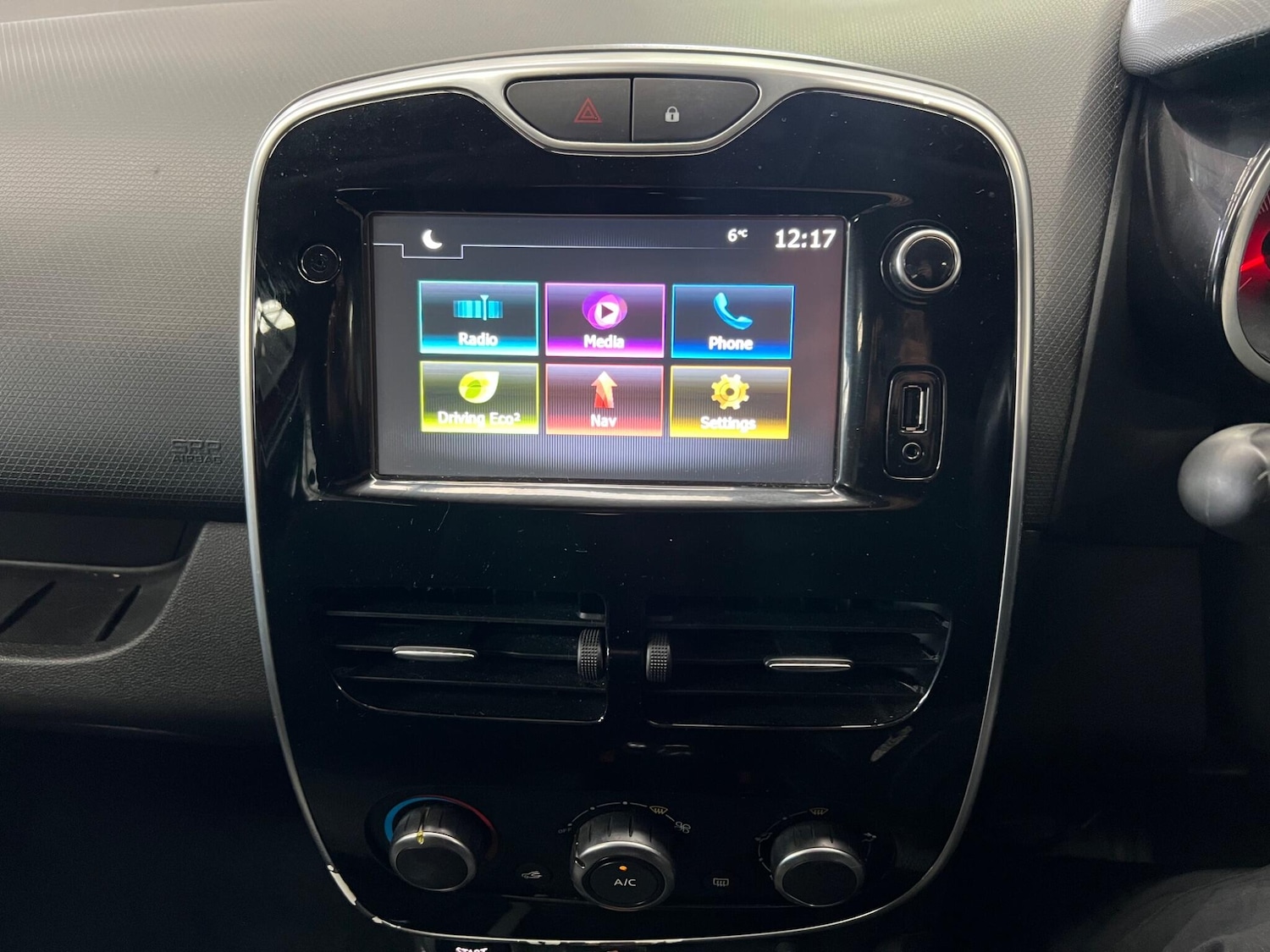 Used Renault Clio 2016 for sale - 76619691: Photo 18