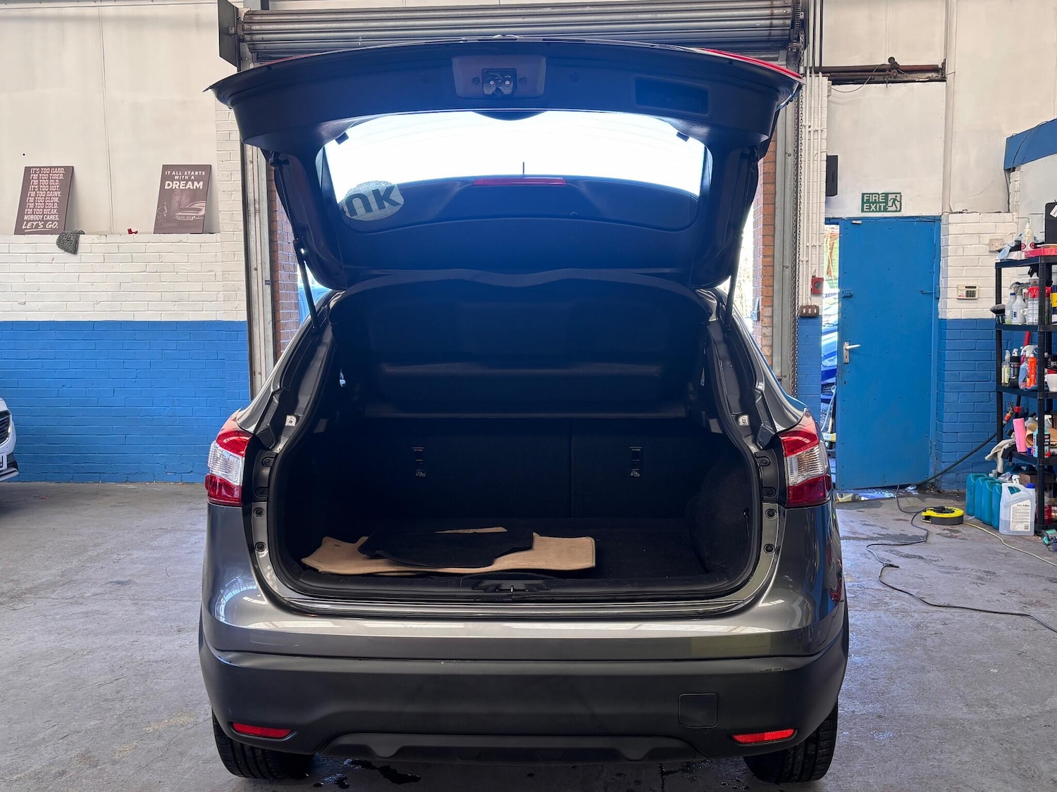 Used Nissan Qashqai 2015 for sale - 77574285: Photo 9