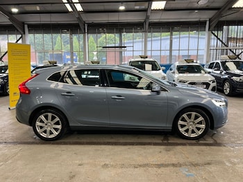 Used Volvo V40 2017 for sale - 78866717: Photo