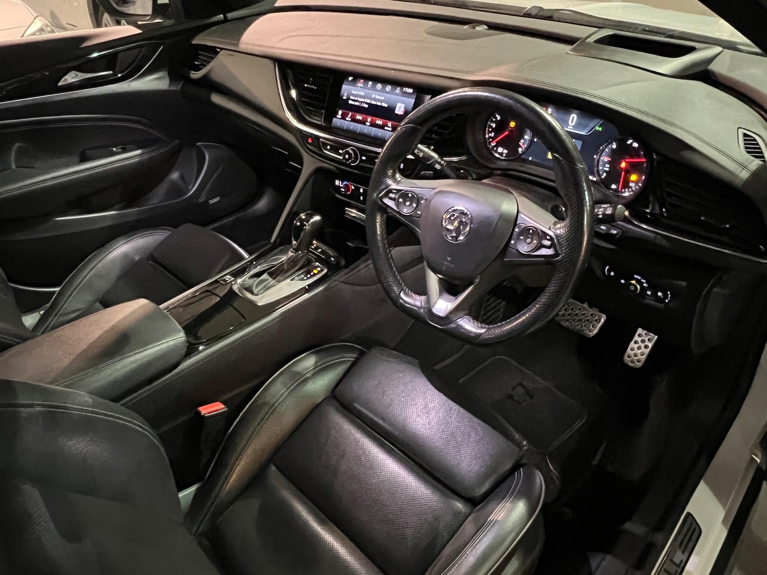 Used Vauxhall Insignia 2018 for sale - 77155923: Photo 25