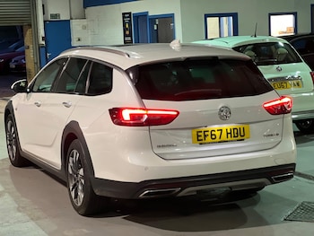 Used Vauxhall Insignia 2018 for sale - 77155923: Photo