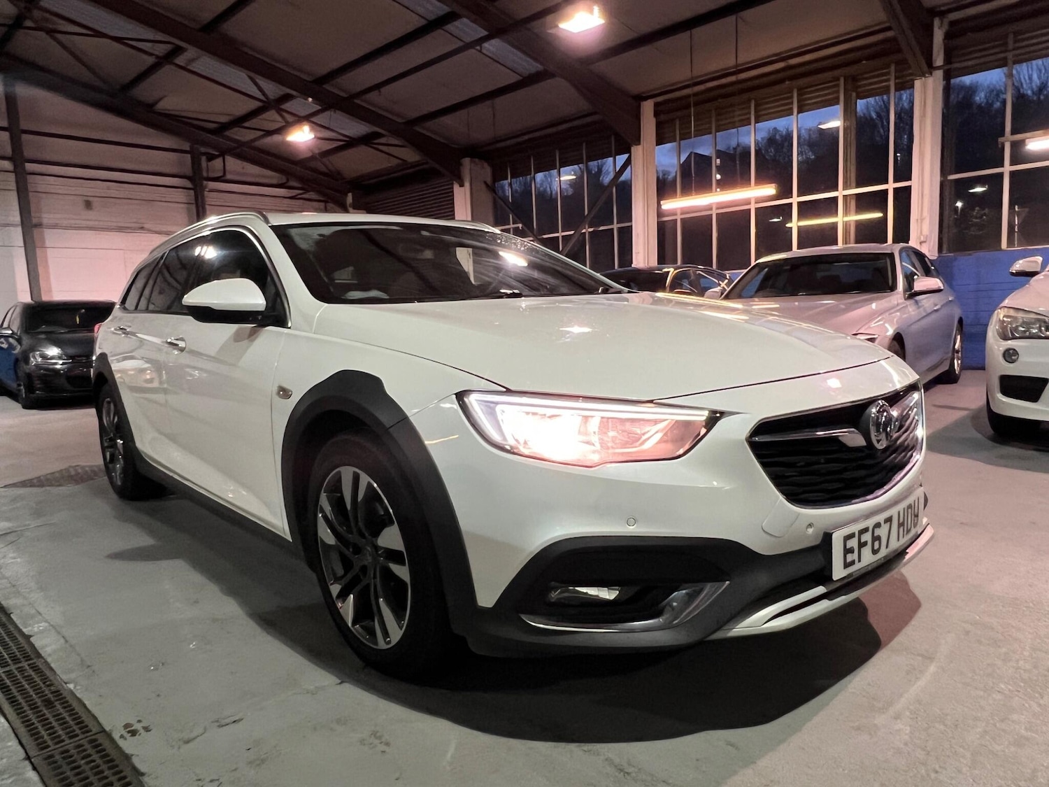 Used Vauxhall Insignia 2018 for sale - 77155923: Photo 7