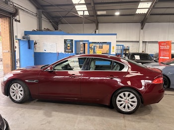 Used Jaguar XE 2015 for sale - 79621368: Photo