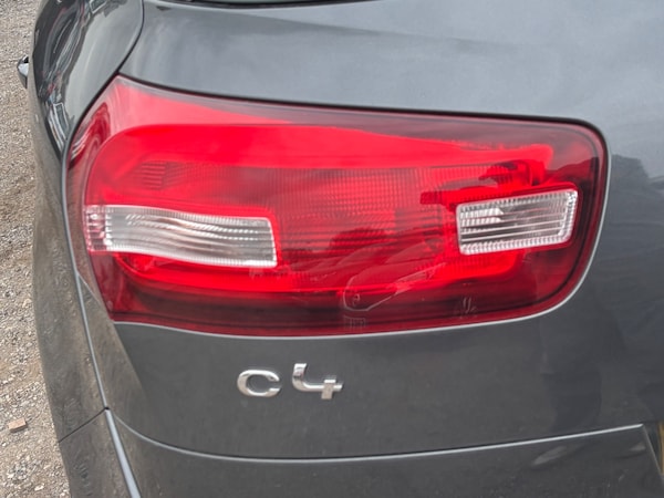 Used Citroen C4 Picasso 2015 for sale - 76300706: Photo 10