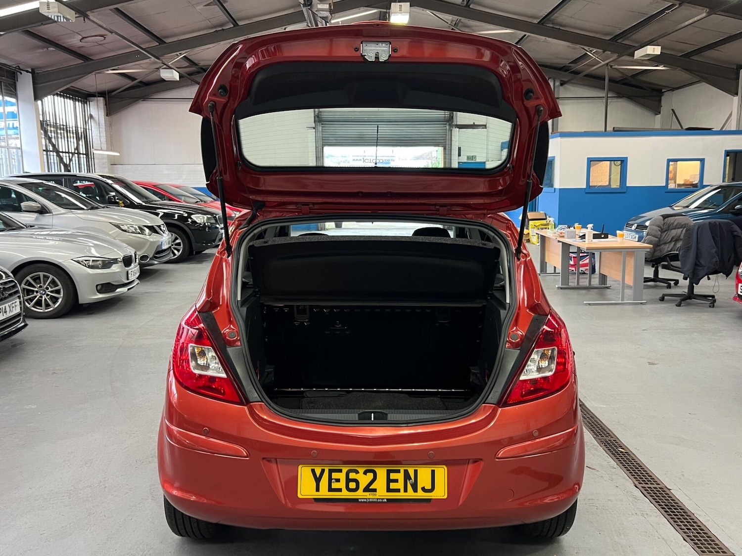 Used Vauxhall Corsa 2012 for sale - 76200451: Photo 11