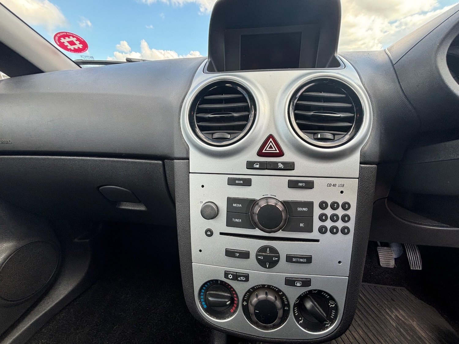 Used Vauxhall Corsa 2012 for sale - 76200451: Photo 15