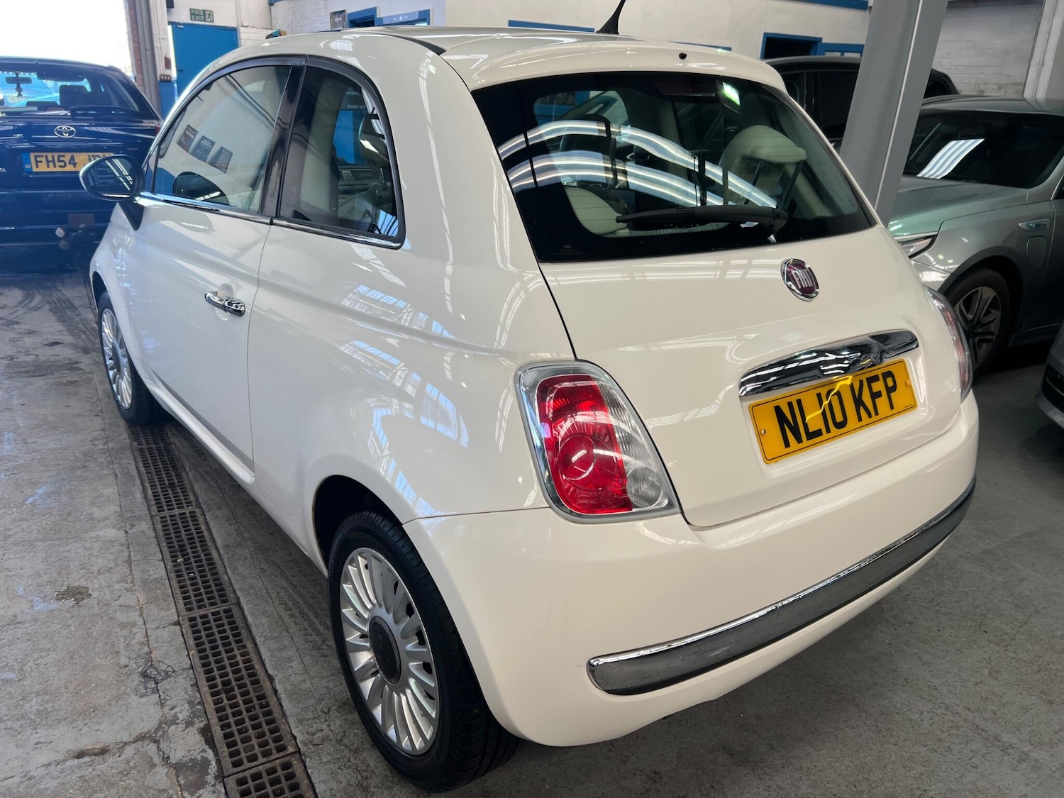 Used Fiat 500 2010 for sale - 77359297: Photo 4