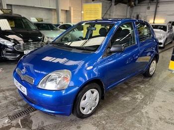 Used Toyota Yaris 2002 for sale - 77538470: Photo