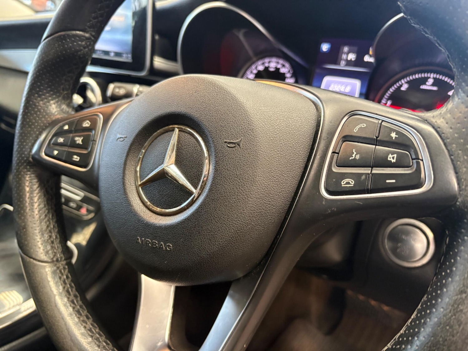 Used Mercedes-Benz C Class 2017 for sale - 78033889: Photo 11