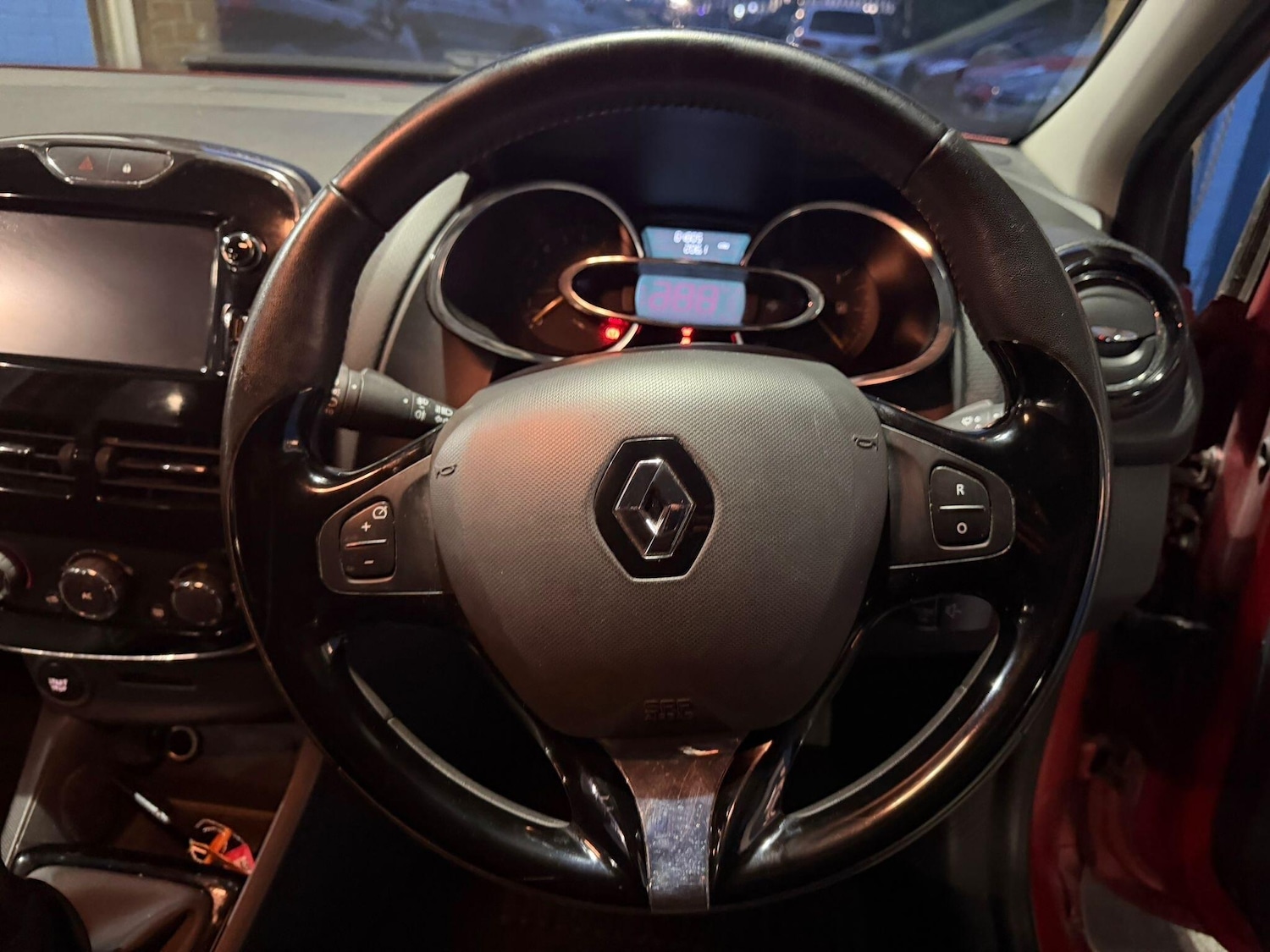 Used Renault Clio 2013 for sale - 77155334: Photo 13