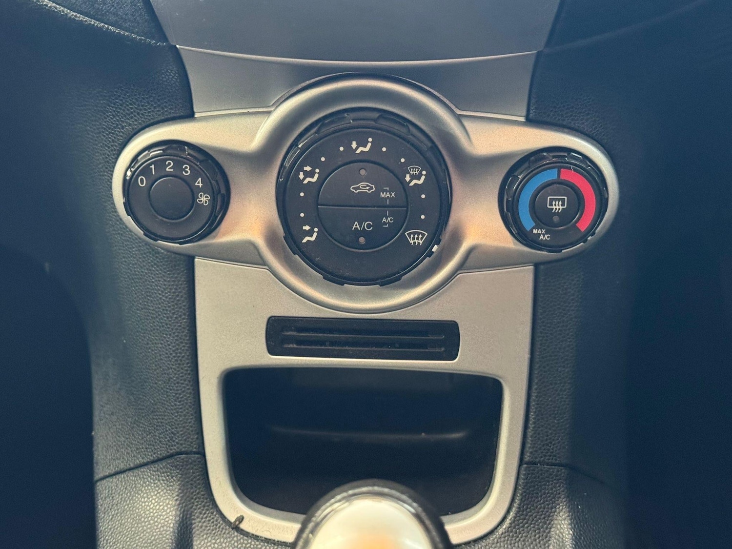 Used Ford Fiesta 2011 for sale - 78019805: Photo 10