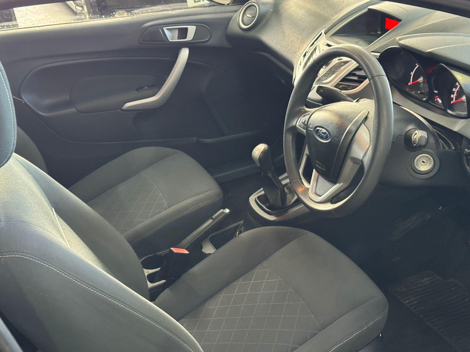 Used Ford Fiesta 2011 for sale - 78019805: Photo 14