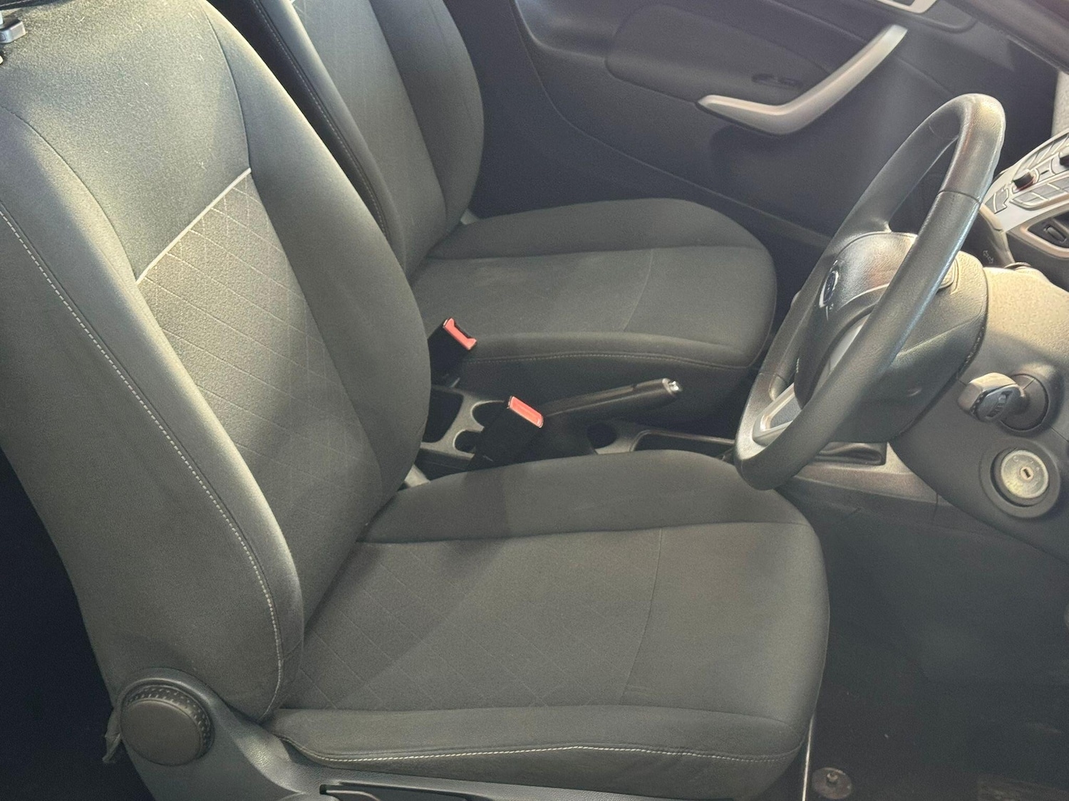 Used Ford Fiesta 2011 for sale - 78019805: Photo 15