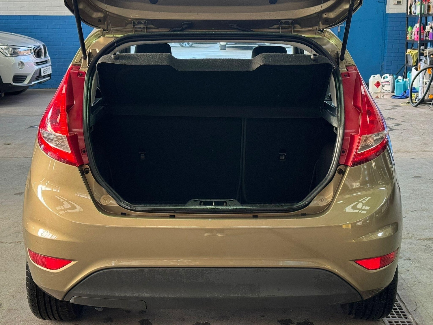 Used Ford Fiesta 2011 for sale - 78019805: Photo 24