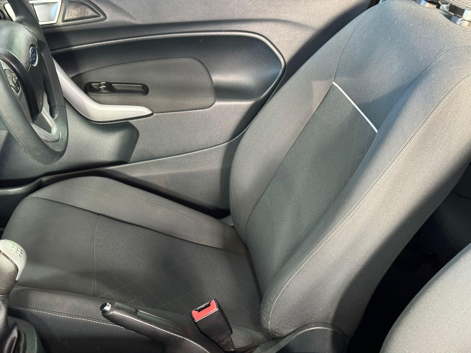 Used Ford Fiesta 2011 for sale - 78019805: Photo 27