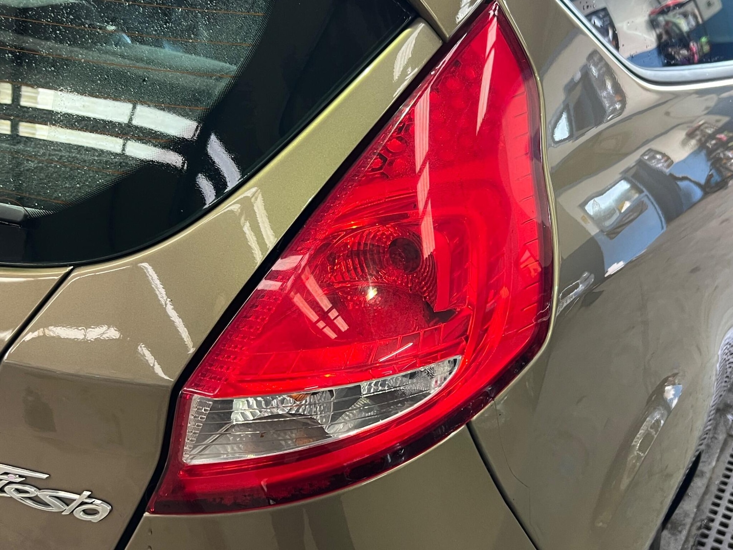 Used Ford Fiesta 2011 for sale - 78019805: Photo 28