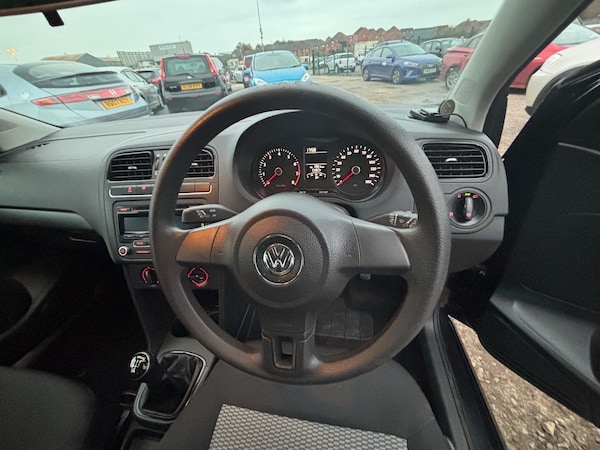 Used Volkswagen Polo 2014 for sale - 76269627: Photo 19