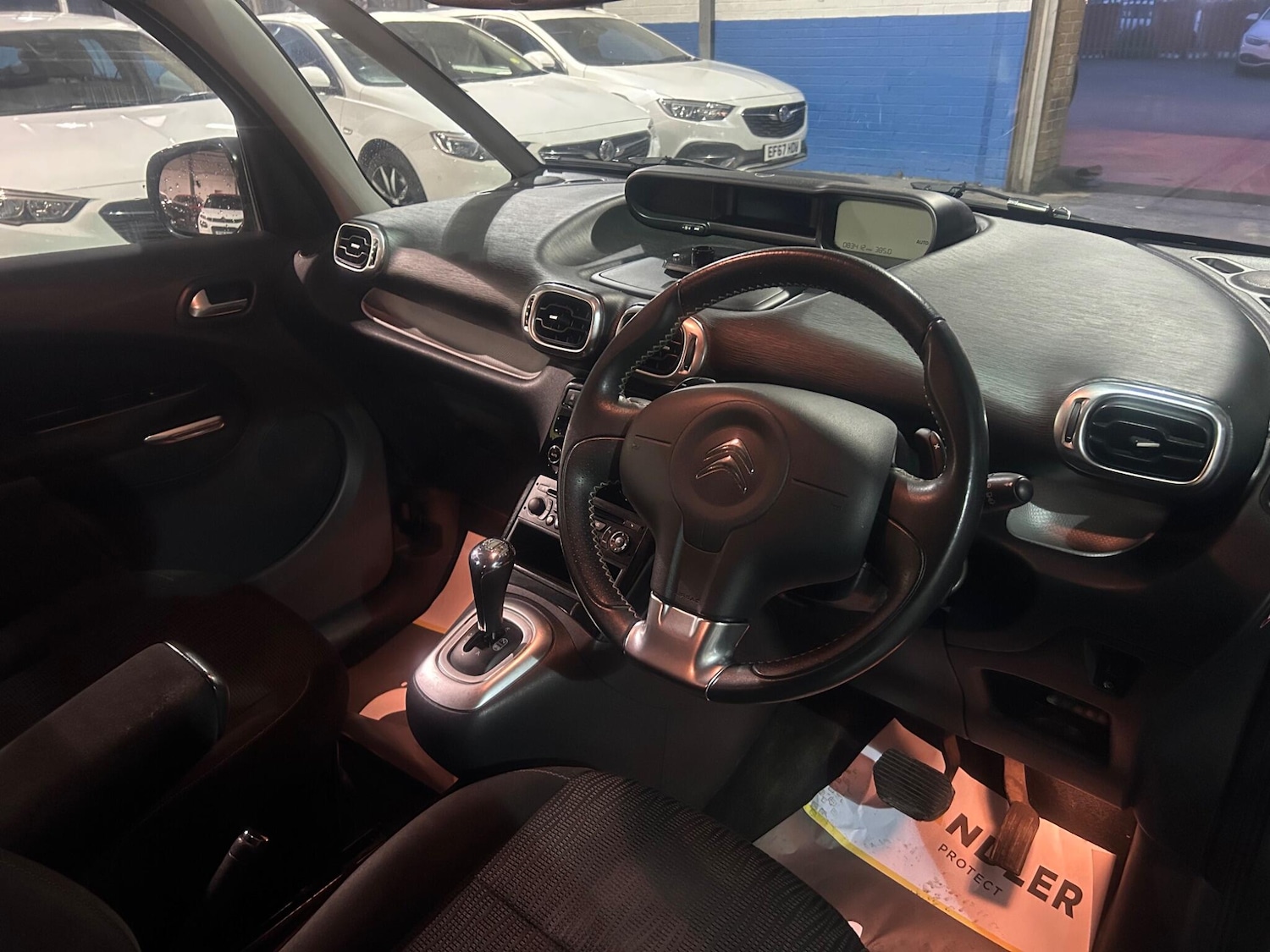 Used Citroen C3 Picasso 2013 for sale - 77321011: Photo 11