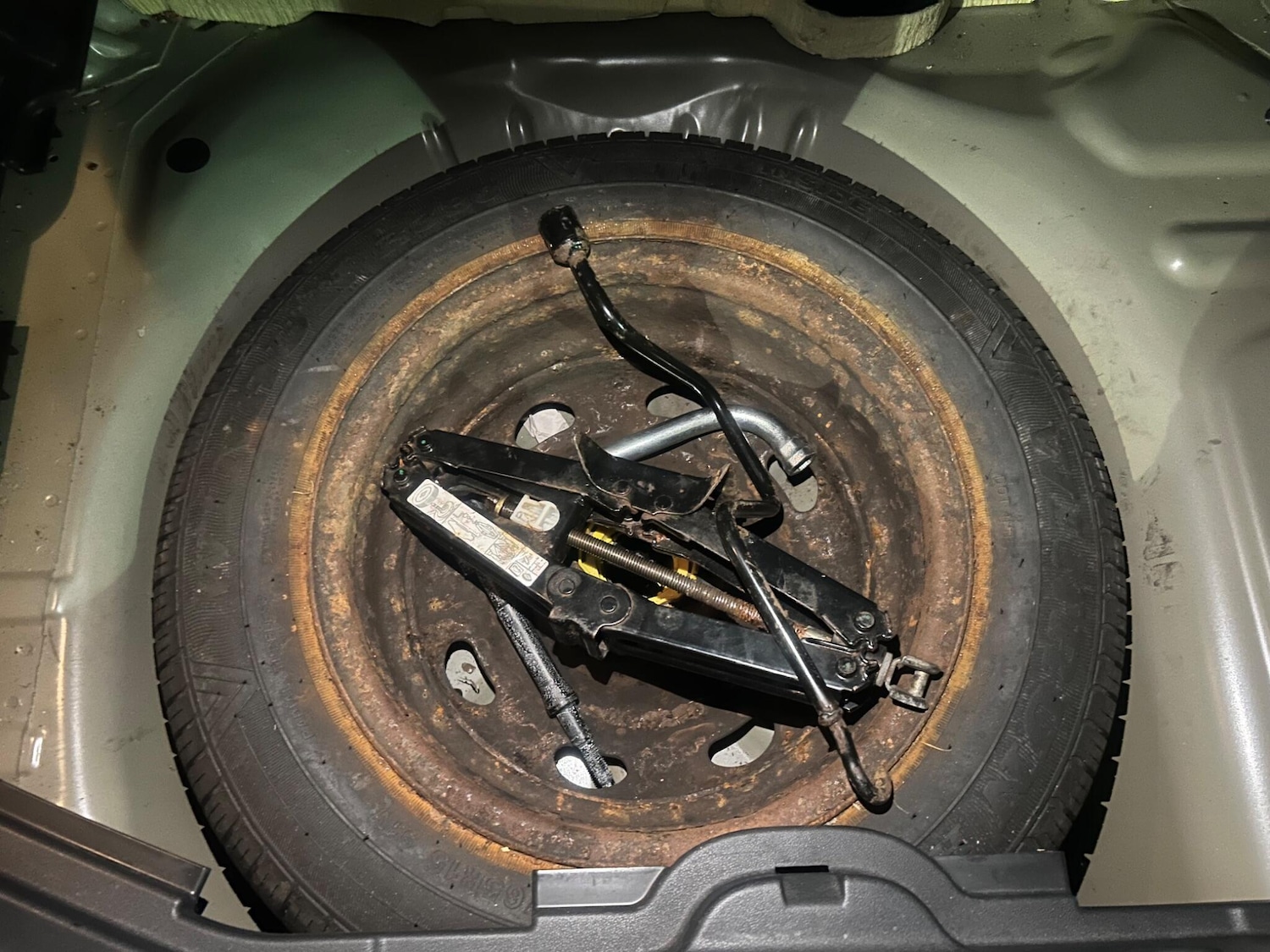 Used Citroen C3 Picasso 2013 for sale - 77321011: Photo 32