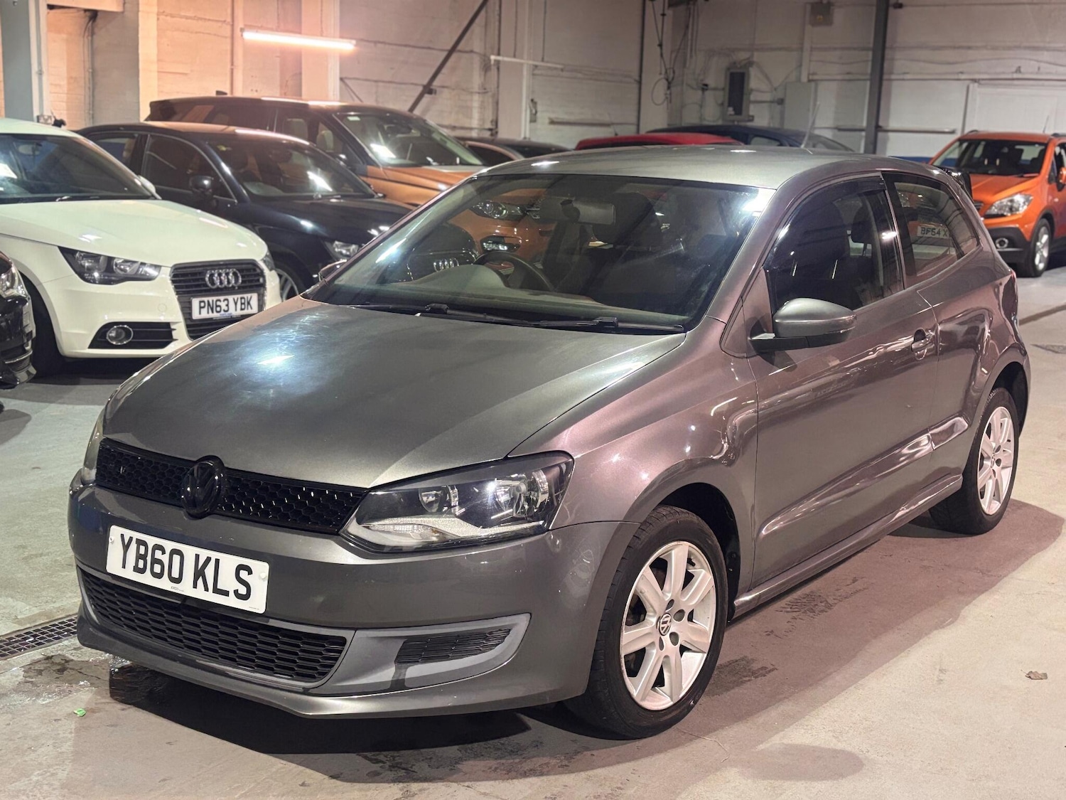 Used Volkswagen Polo 2011 for sale - 76759613: Photo 4