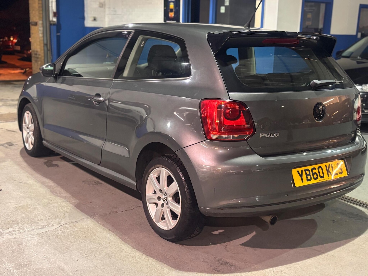 Used Volkswagen Polo 2011 for sale - 76759613: Photo 6